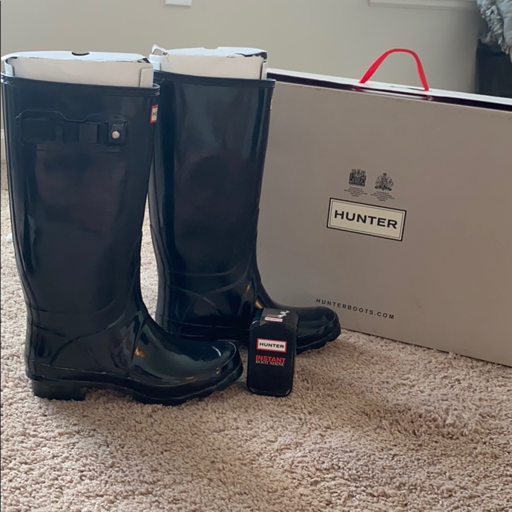 Glossy Hunter boots